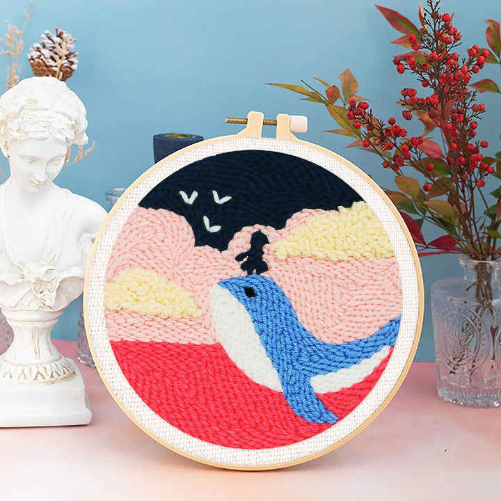 Punch Needle 20x20 Kleines Mädchen und ein Wal in der Abenddämmerung - Kidis Art