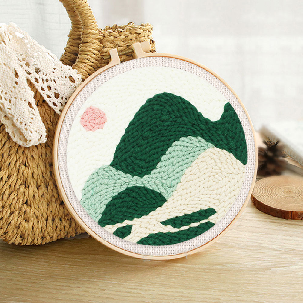 Punch Needle 20x20 Grüne Berge - Kidis Art