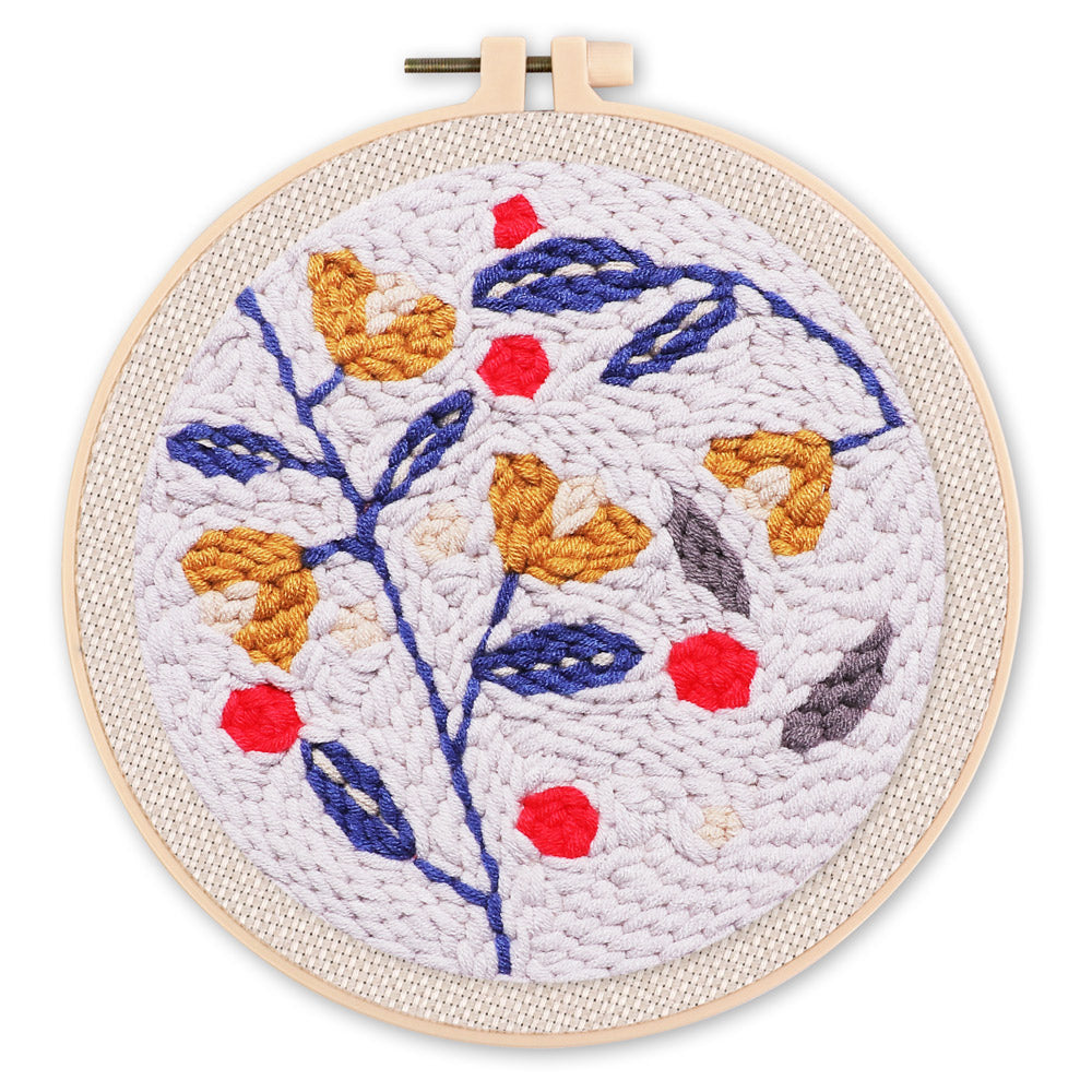 Punch Needle 20x20 Stechpalmen auf blauem Hintergrund - Kidis Art