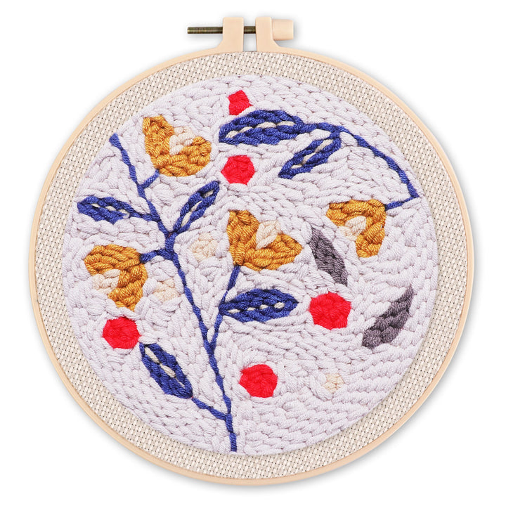 Punch Needle 20x20 Stechpalmen auf blauem Hintergrund - Kidis Art