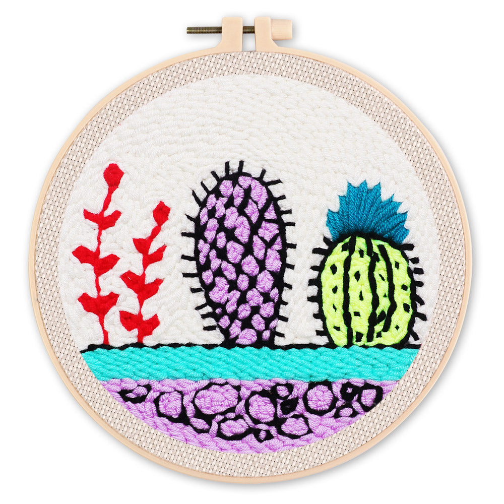 Punch Needle 20x20 Bunte Kakteen an einer weissen Wand - Kidis Art